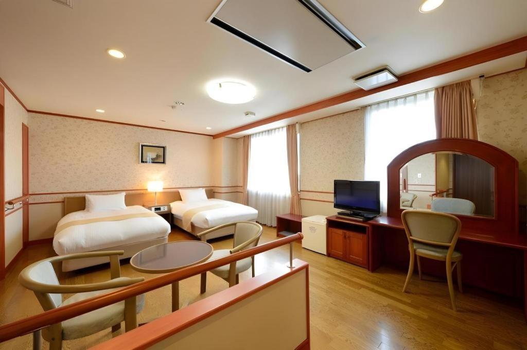 Hotel New Palace Aizuwakamatsu Exterior photo